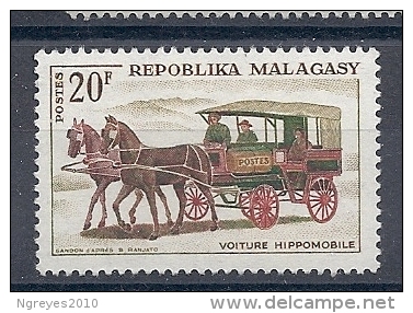 140016095  MADAGASCAR  YVERT   Nº   410/411/412/413/414/415  **/MNH - Madagascar (1960-...)