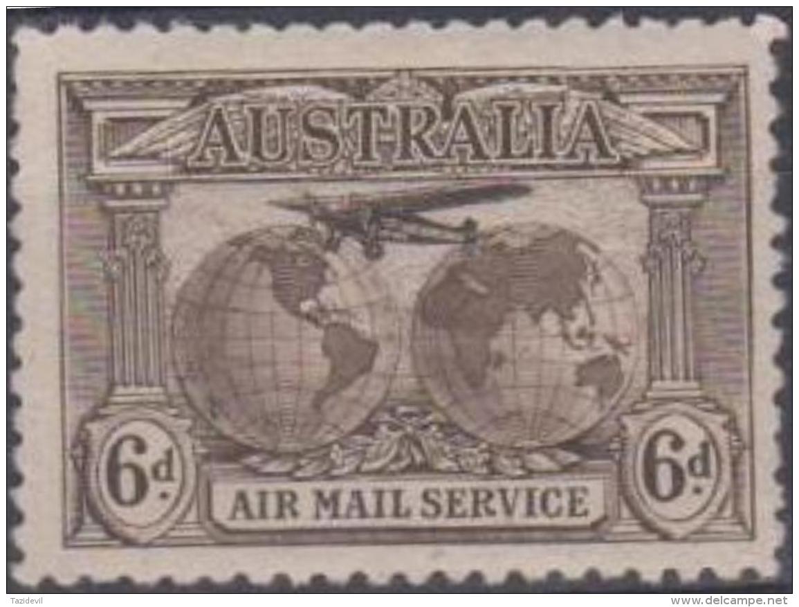 AUSTRALIA - 1936 6b Brown Kingsford Smith Airmail. Scott C3. Mint Lightly Hinged - Neufs