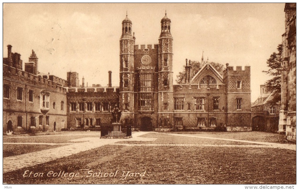 Eton College School Yard - Windsor