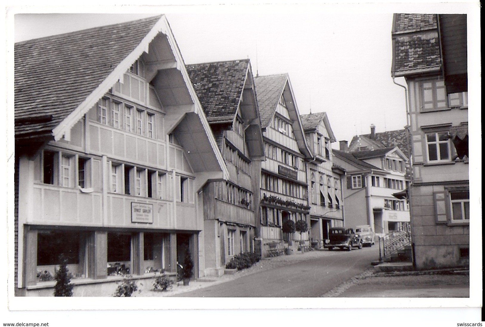 SCHWELLBRUNN: Dorfpassage Mit Oldtimern, Echt-Foto-AK ~1940 - Schwellbrunn