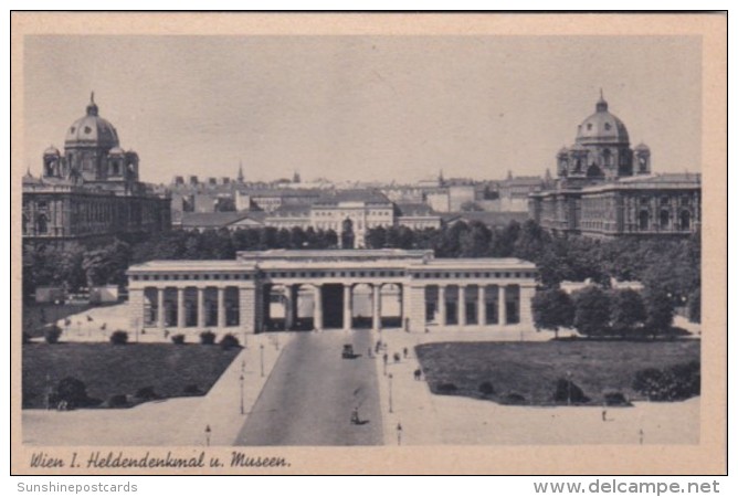 Austria Wien Vienna Heldendenkmal Und Museen - Musées