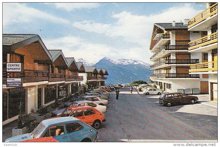 Veysonnaz: 2x FIAT 127, CITROËN GS BREAK - Centre Sportif, Piscine/Hallenbad - (Schweiz/Suisse/CH) - Andere & Zonder Classificatie