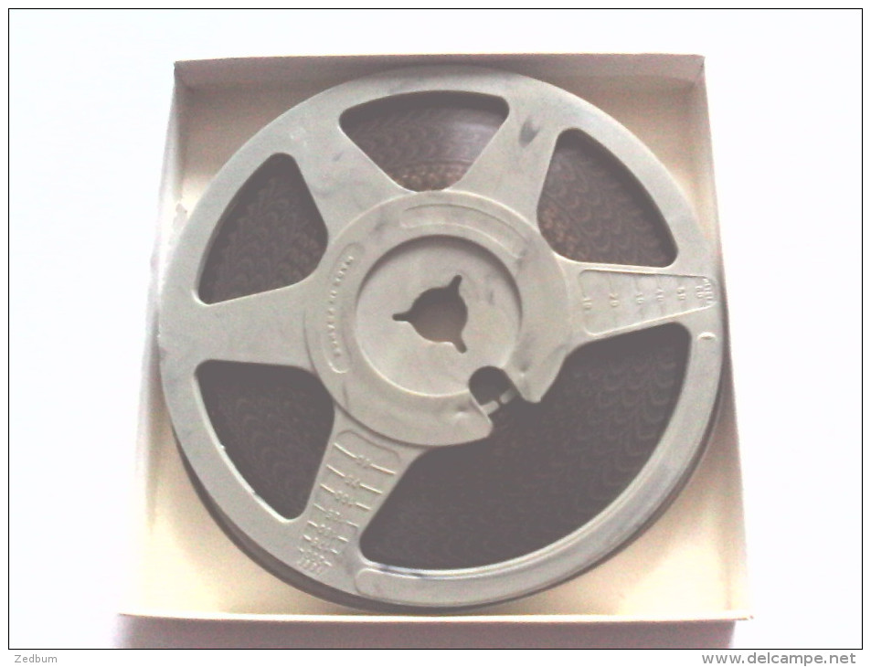 SUPER 8 - LES CHASSEURS D ELANS - WALT DISNEY - Filme: 35mm - 16mm - 9,5+8+S8mm