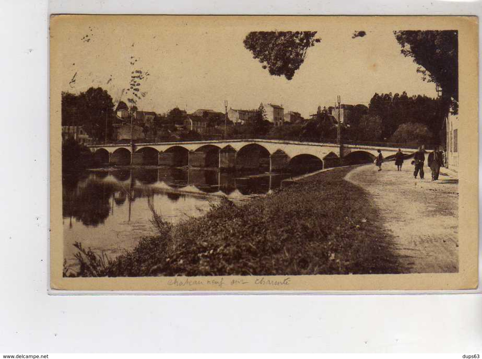 CHATEAUNEUF SUR CHARENTE - Le Pont Et Les Quais - Très Bon état - Chateauneuf Sur Charente