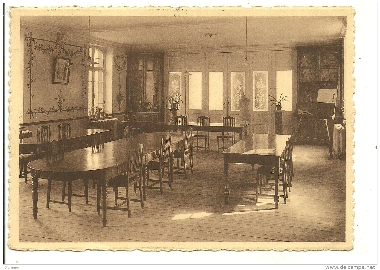 St.Pieters-Leeuw. St.Antonius Gesticht Naaischool    Leeuw-St. Pierre - Classe De Coupe - Sint-Pieters-Leeuw