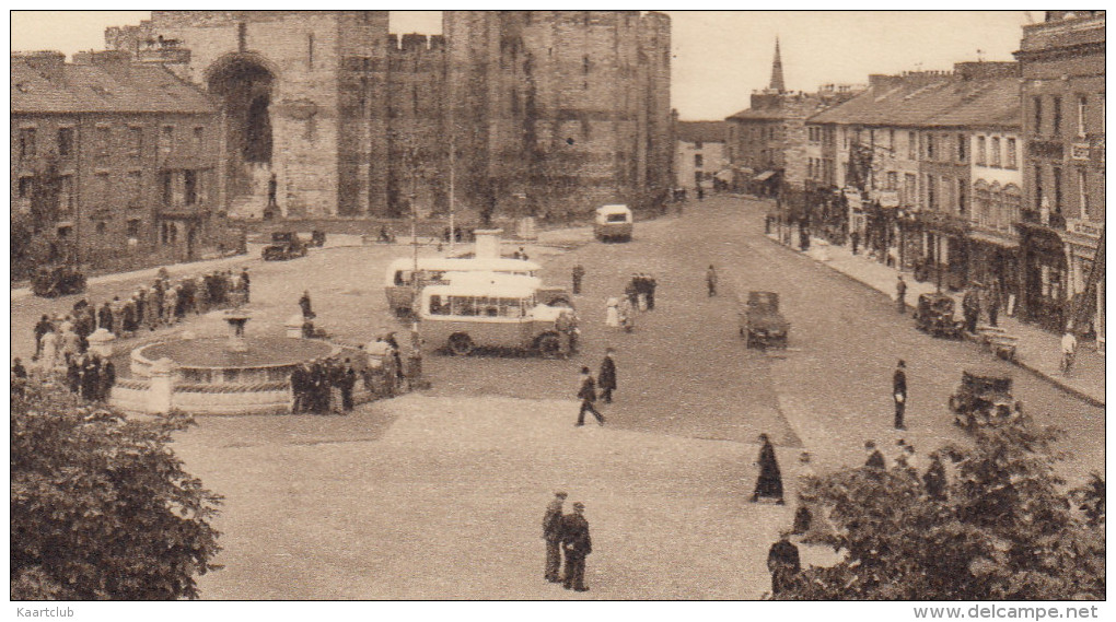 Caernavon OLDTIMER CARS & AUTOBUSES  - 1930's - The Castle Square - (Wales) - Andere & Zonder Classificatie