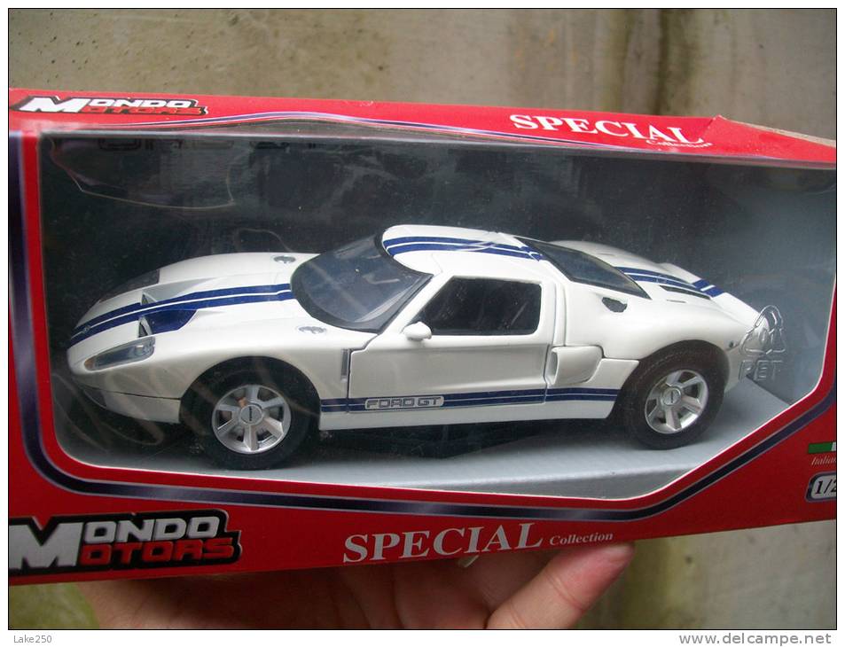 MONDO MOTORS - FORD GT 40 AVEC  SA  BOITE  Scala 1/24 - Andere & Zonder Classificatie