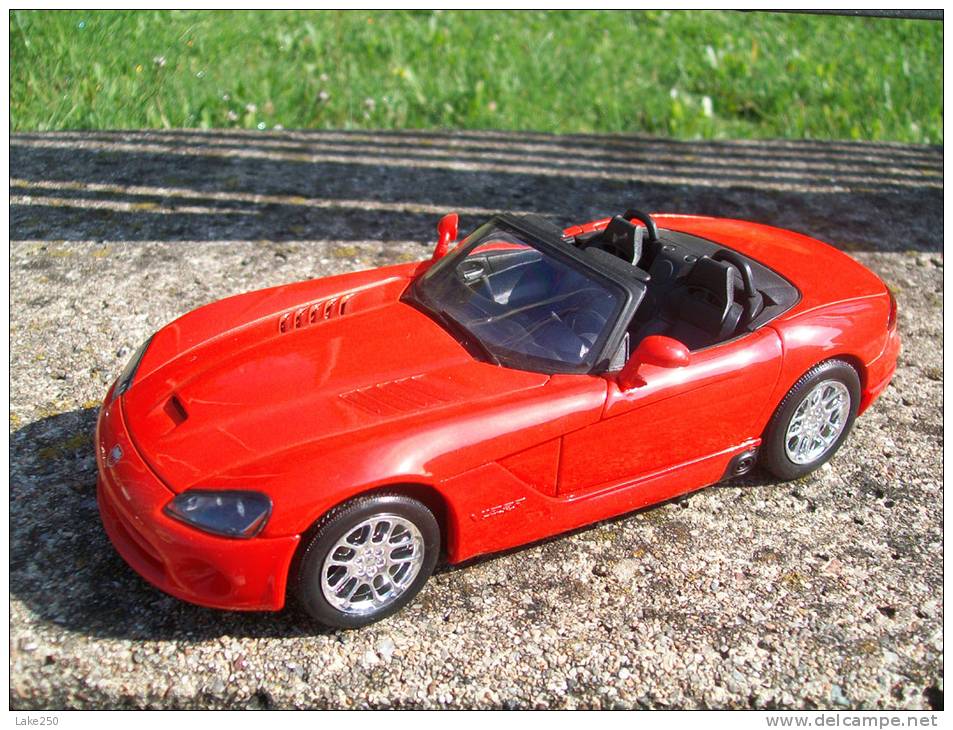 WELLY -  DODGE VIPER  NO BOITE  Scala 1/24 - Welly