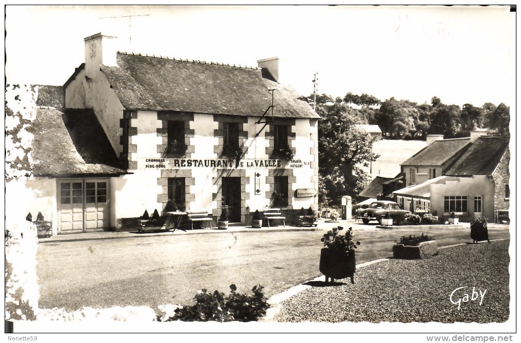 SAINT GILLES VIEUX MARCHE -- Hôtel Restaurant De La Vallée -- CPSM De 1963 - Saint-Gilles-Vieux-Marché