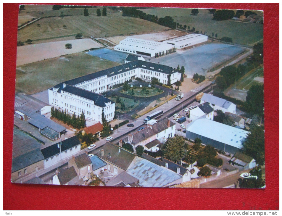 44 - DERVAL - VUE AERIENNE -  ECOLE SECONDAIRE D' AGRICULTURE - " SPECIALISE DANS L' ELEVAGE ET LA MECANIQUE " - - Derval