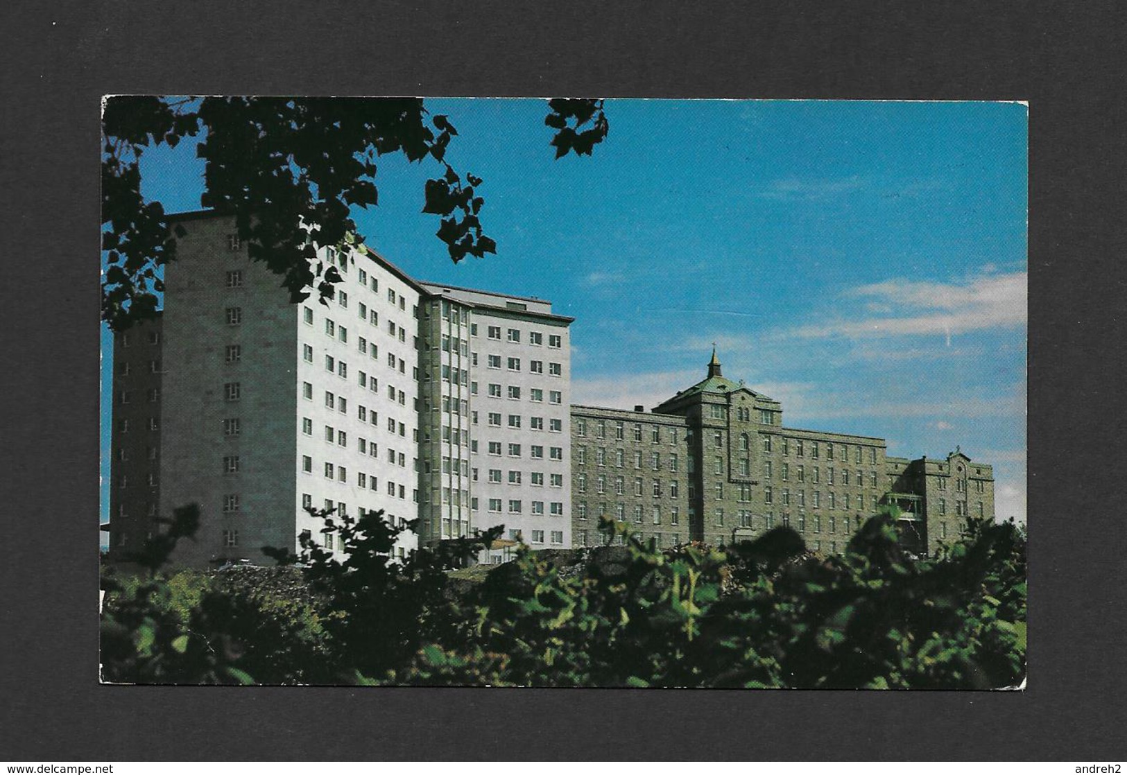 LÉVIS - QUÉBEC - HÔTEL DIEU DE LÉVIS CONSTRUIT EN 1928 ET AGRANDI EN 1962 - PAR STUDIO GOSSELIN - Levis