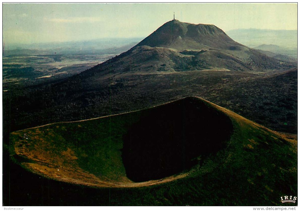 L'AUVERGNE  CLERMONT FERRAND ROYAT  ET CHAMALIERES  -   ANCIEN VOLCAN LE PUY DU PARIOU - Auvergne