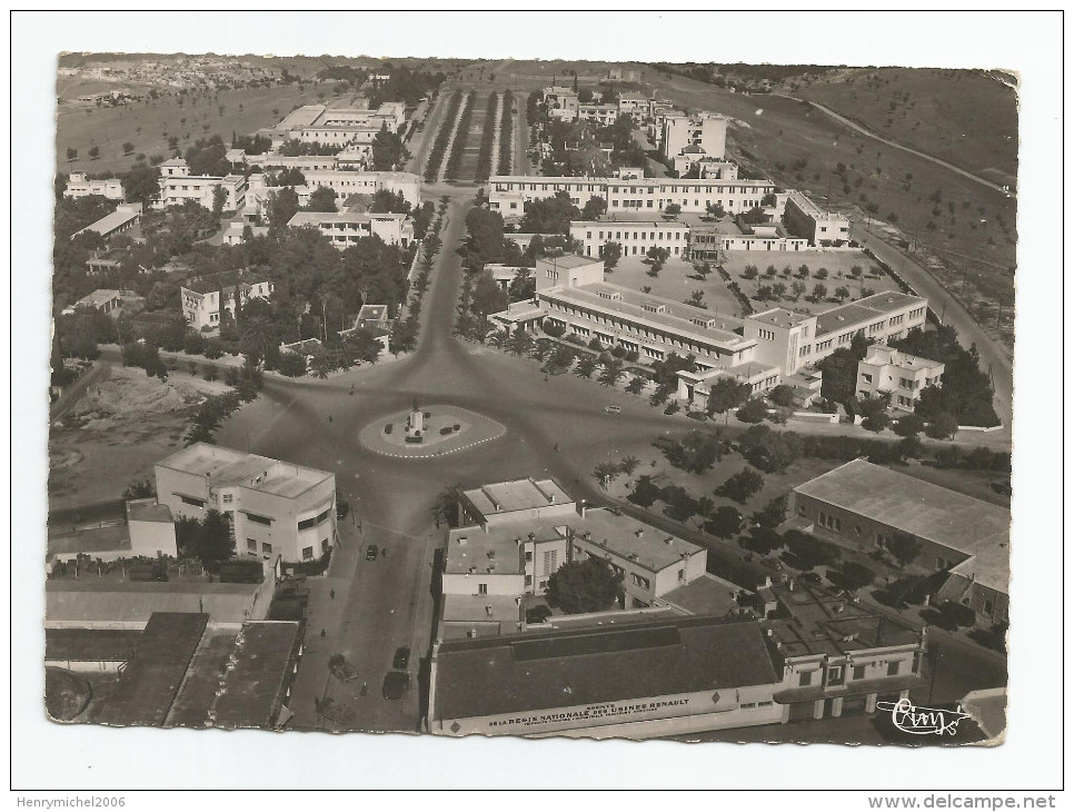 Maroc - Meknès Ville Nouvelle Vue Aérienne De La Place Poemyreau Lycée Esplanade Docteur Giguet - Meknès