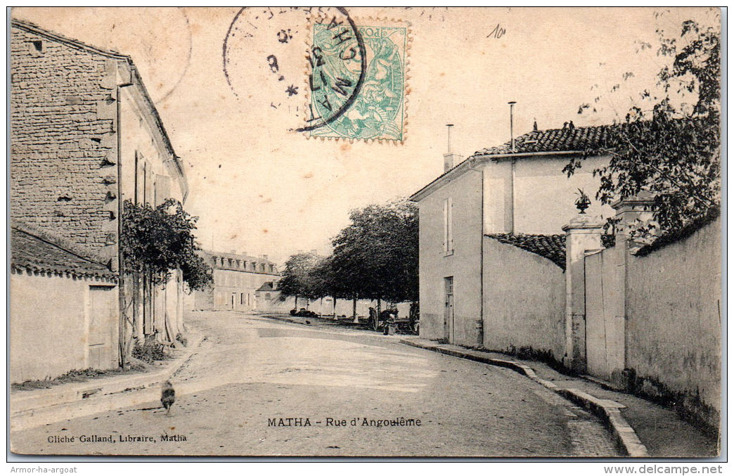 17 MATHA - Rue D'angoulème - Matha