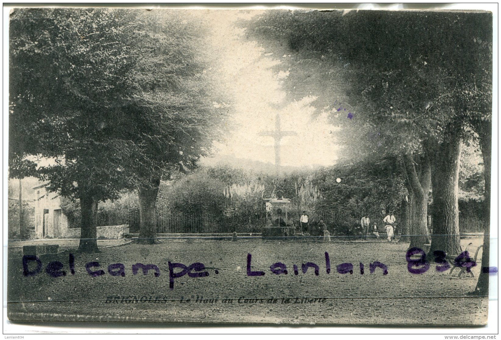 - BRIGNOLES En 1916 - Le Haut Du Cours De La Liberté, Fontaine, Animation, Fontaine, Rare, De L'usure, TBE, Scans. - Brignoles