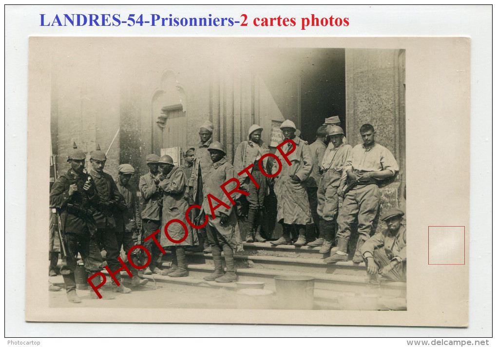 LANDRES-Prisonniers Francais Devant L´Eglise-2x CARTES PHOTOS Allemandes-Guerre 14-18-1 WK-France-54-Militaria- - Other & Unclassified