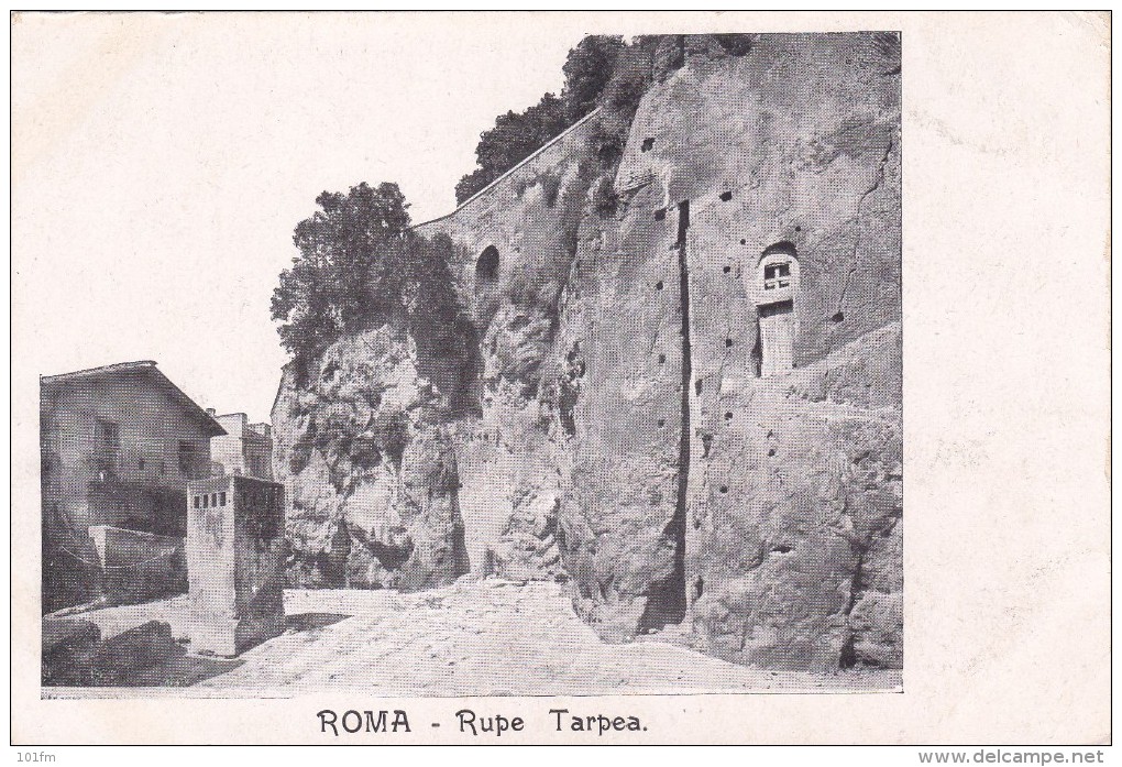 ITALIA - ROMA  Rupe Tarpea - Museen