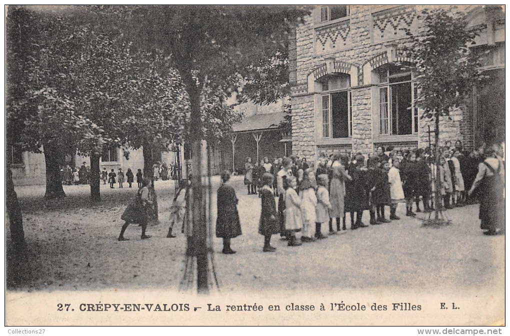 60-CREPY-EN-VALOIS- LE RENTREE EN CLASSE A L'ECOLE DES FILLES - Crepy En Valois