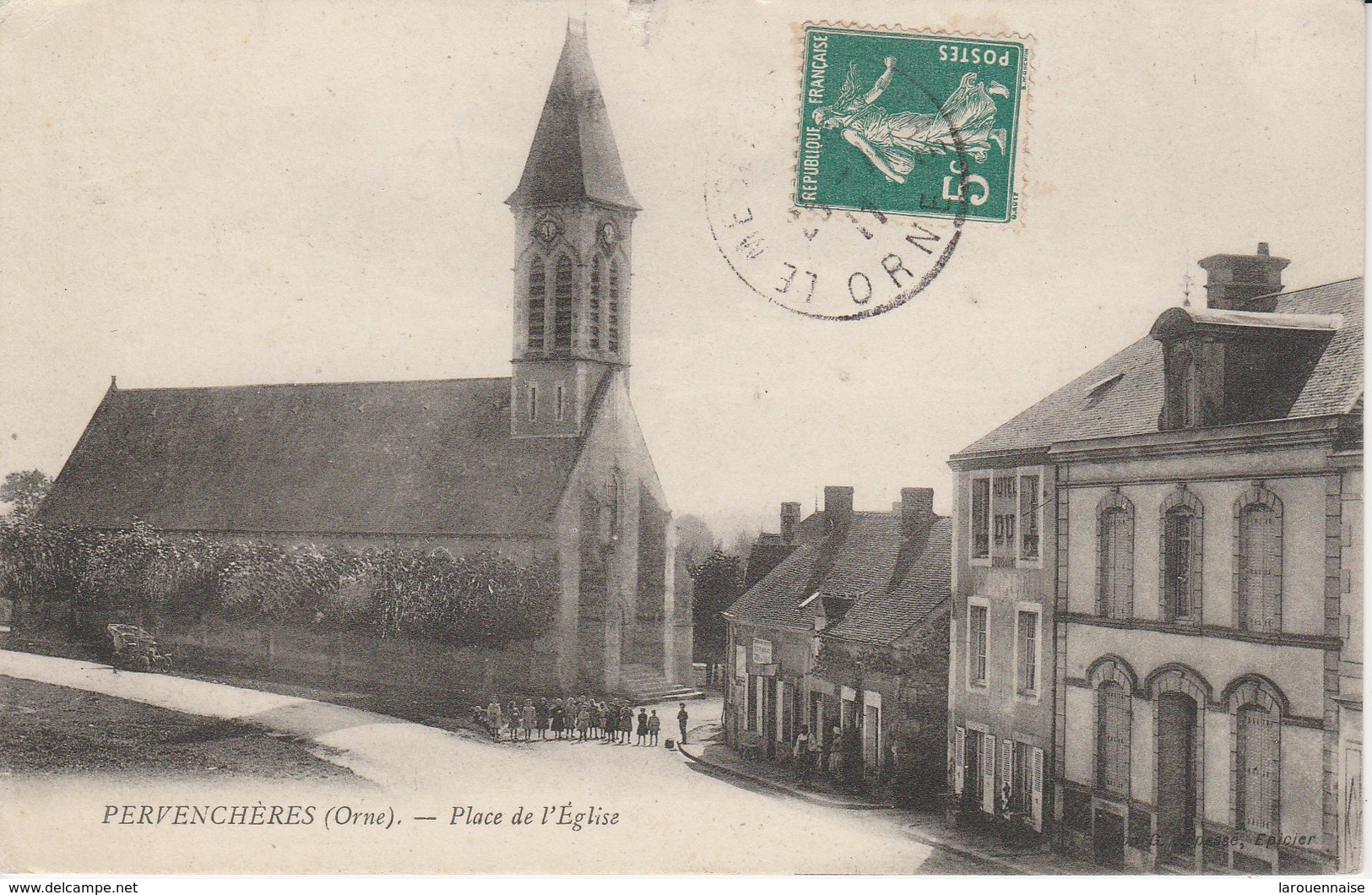 61 - PERVENCHERES -  Place De L'Eglise - Pervencheres