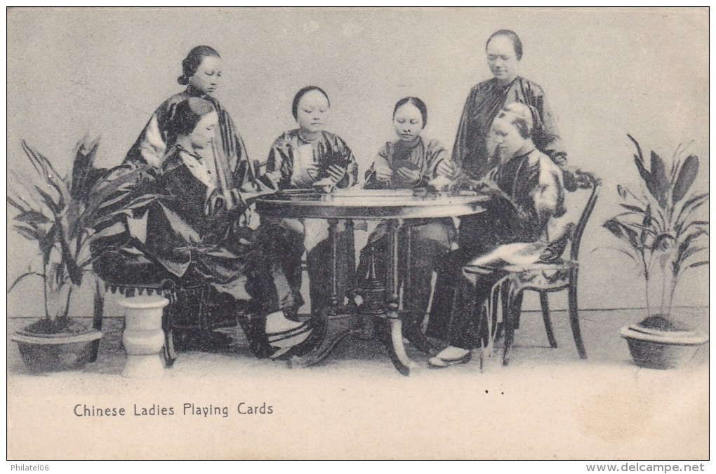 CHINA  ORIGINAL OLD POST CARD LADIES PLAYING CARDS - Cina