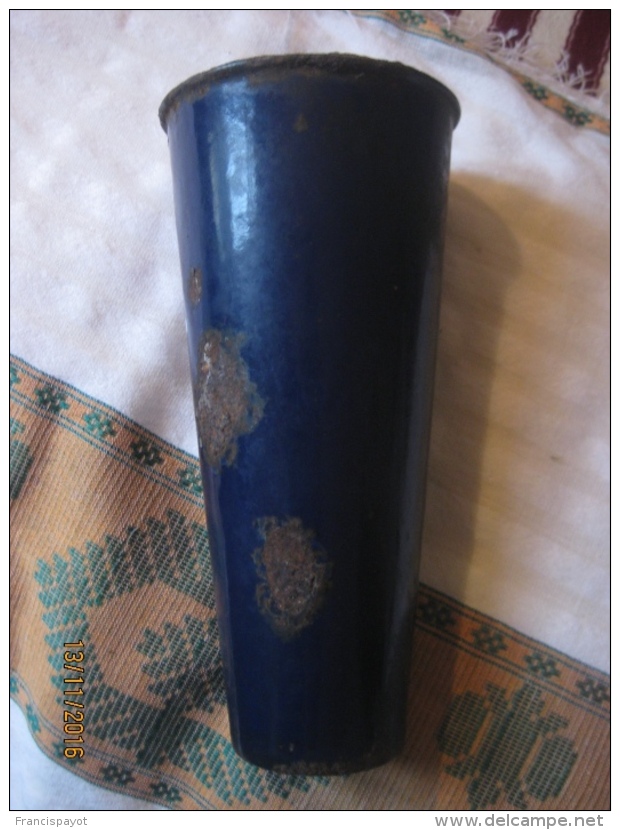 Ethiopia: Gobelet à Bière émaillé Bleu (beer Tumbler) Monogramme De L'impératrice Zewditu - Cannettes