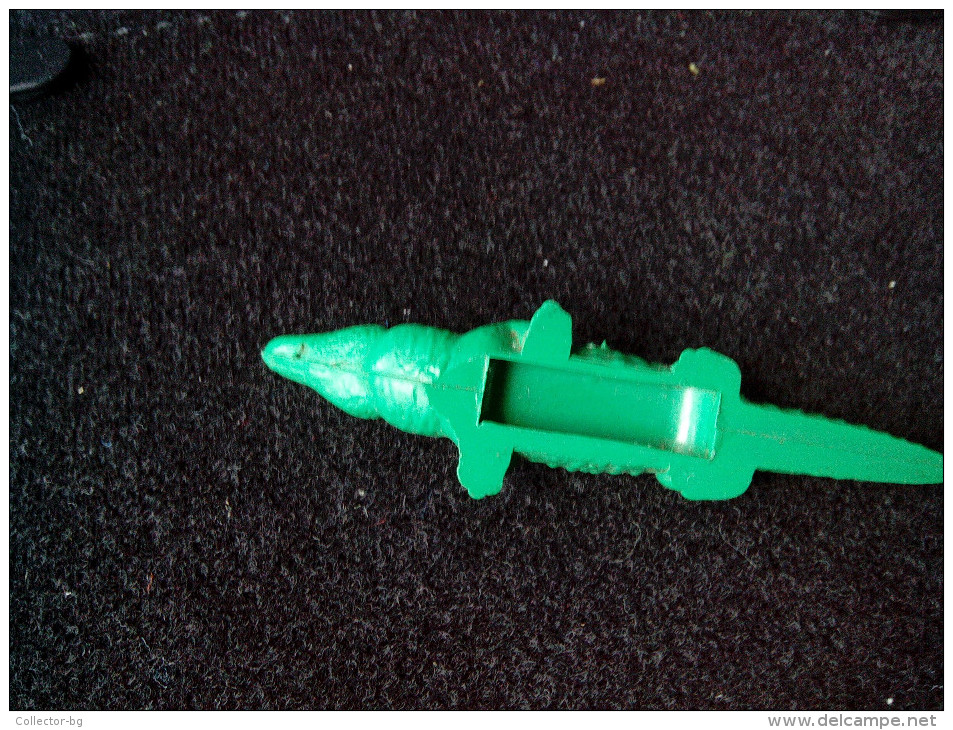 KINDER TOY 1980 RARE VINTAGE ORIGINAL GERMANY MADE CROCODILE GREEN RARE  FIGURINE - Altri & Non Classificati