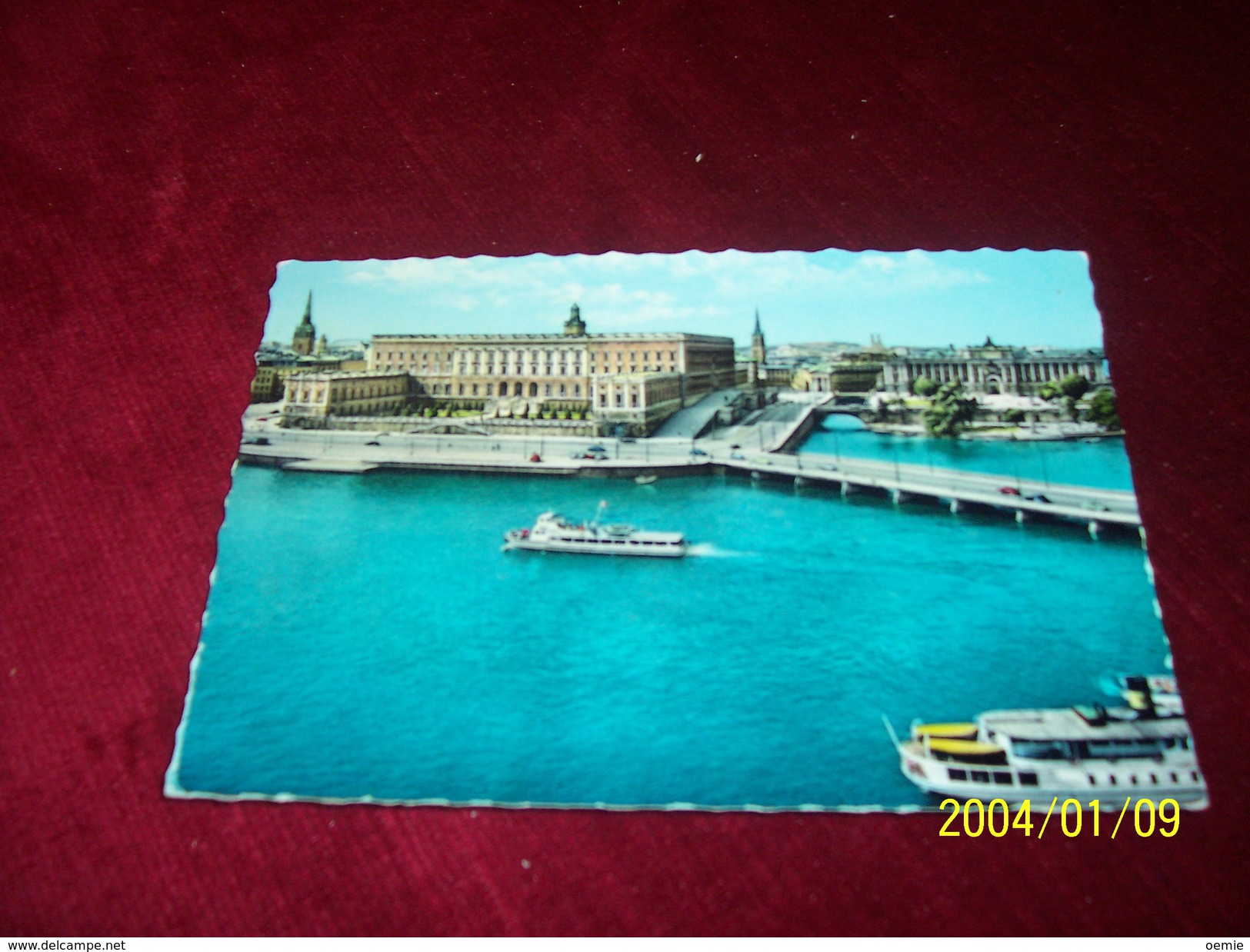 SUEDE   °°LOT   3   CARTES DE  POSTALES   AVEC PHILATELIE °  SVERIGE