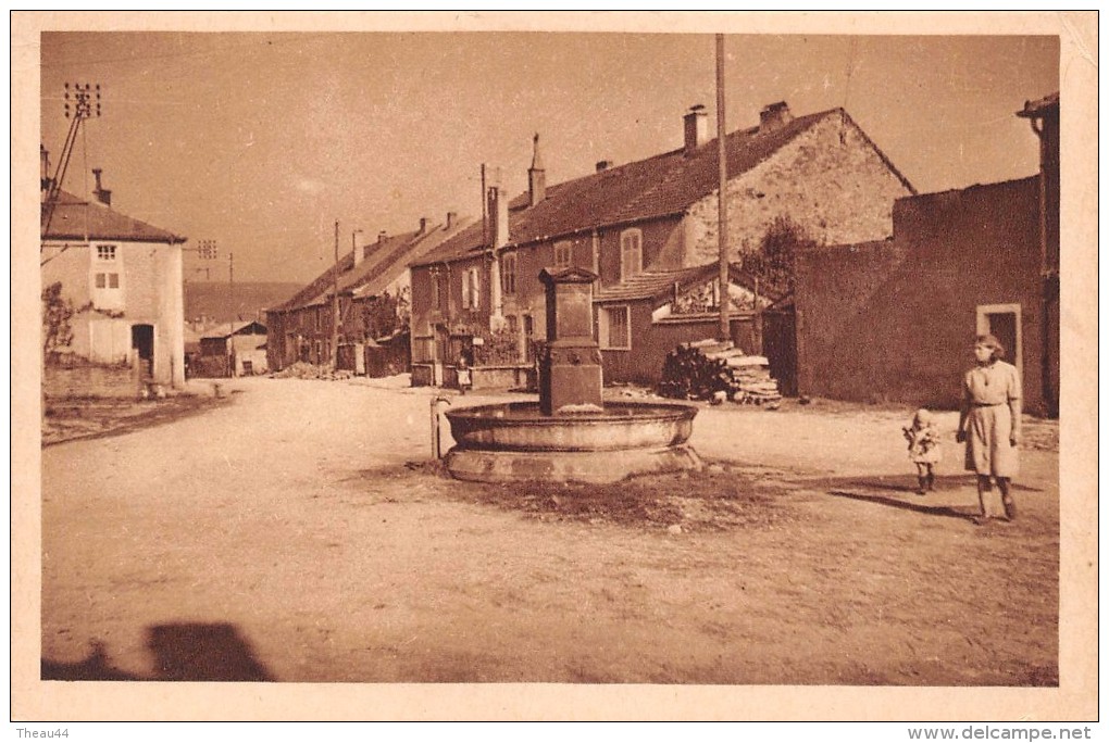 ¤¤  -   LIFFOL-le-GRAND   -  Vue Sur La Fontaine  -  ¤¤ - Liffol Le Grand