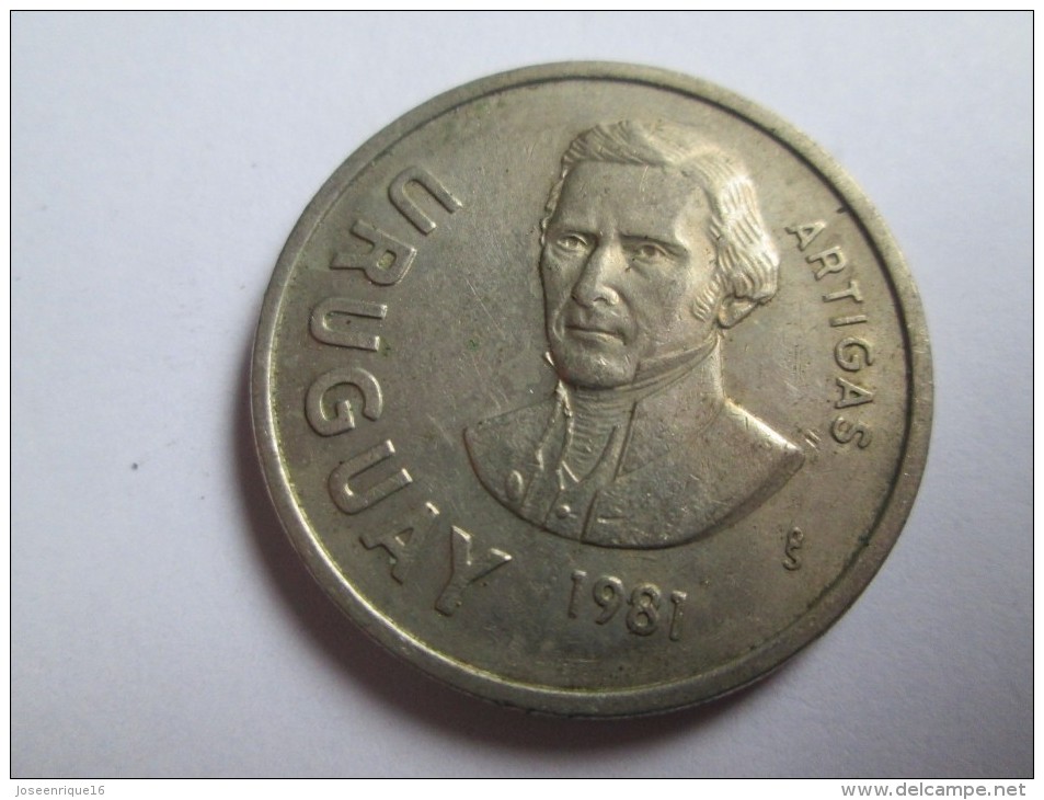 1981 URUGUAY 10 PESOS, MONEDA MONNAIE COIN - Uruguay