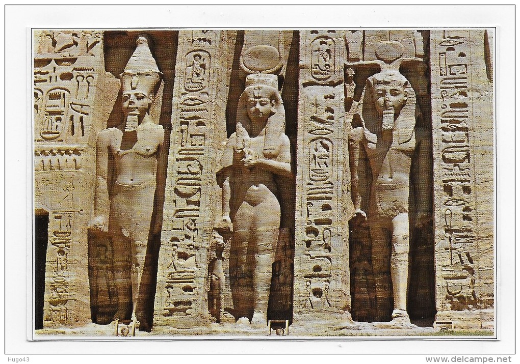 ABOU SIMBEL - STATUES - CPM GF VOYAGEE - Abu Simbel