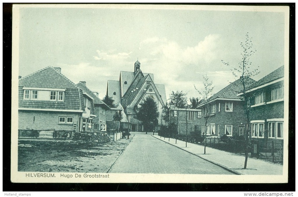 ANSICHTKAART * HILVERSUM * HUGO DE GROOTSTRAAT Uit 1928  (3881d) - Hilversum