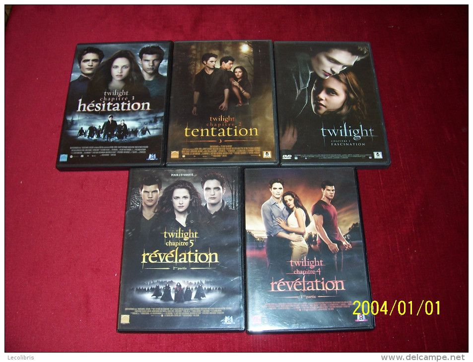 LOT DE 5 DVD °°°°°°  LA SERIE TWILIGHT  DE 1 A 5 - Collezioni & Lotti