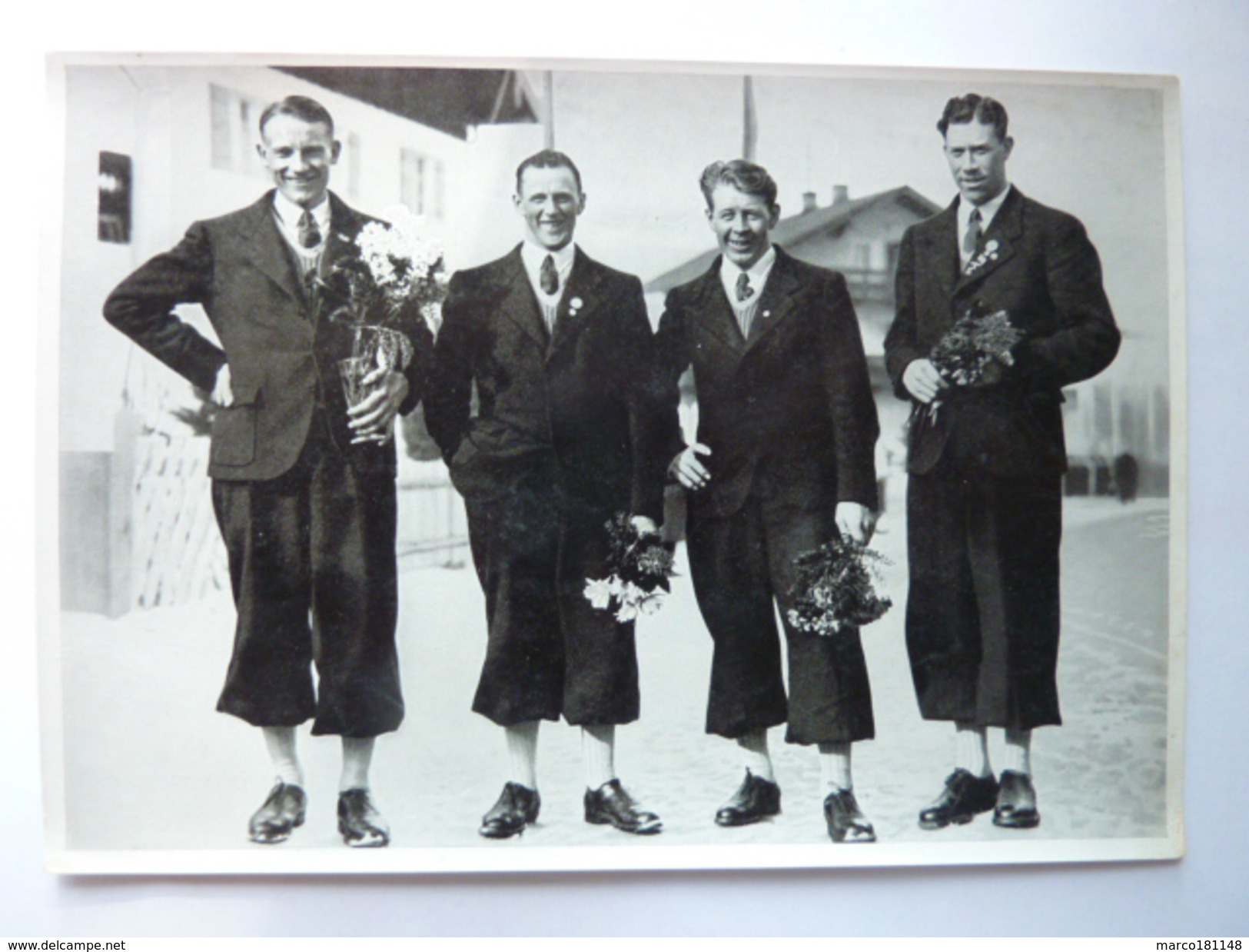 OLYMPIA 1936 - Band 1 - Bild Nr 23 Gruppe 55 - Les Suédois : Viklund Wilkström Englund Bergström - Sport