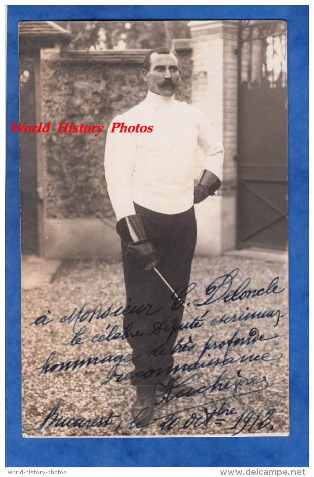 CPA Photo - BUCAREST - Portrait D'un Escrimeur à Identifier - Dédicace à C. Deloncle Député Escrimeur - 1912 - TOP - Fencing