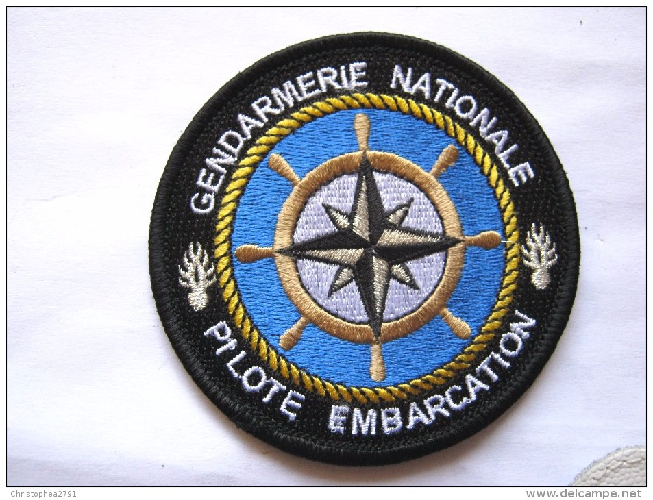 EUSSON TISSUS PATCH GENDARMERIE NATIONALE BREVET PILOTE EMBARCATION ETAT EXCELLENT SUR VELCROS - Policia