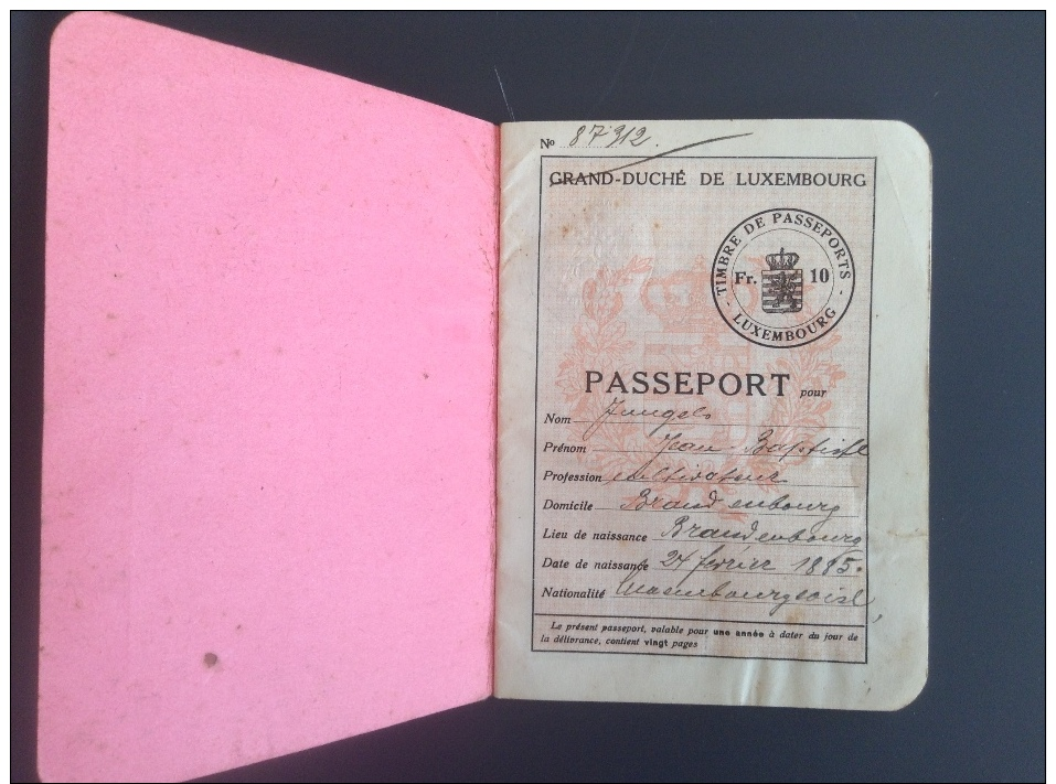 LUXEMBOURG - LUXEMBURG - AUS DEM JAHRE 1922 PASSPORT - AUSWEIS - Altri & Non Classificati