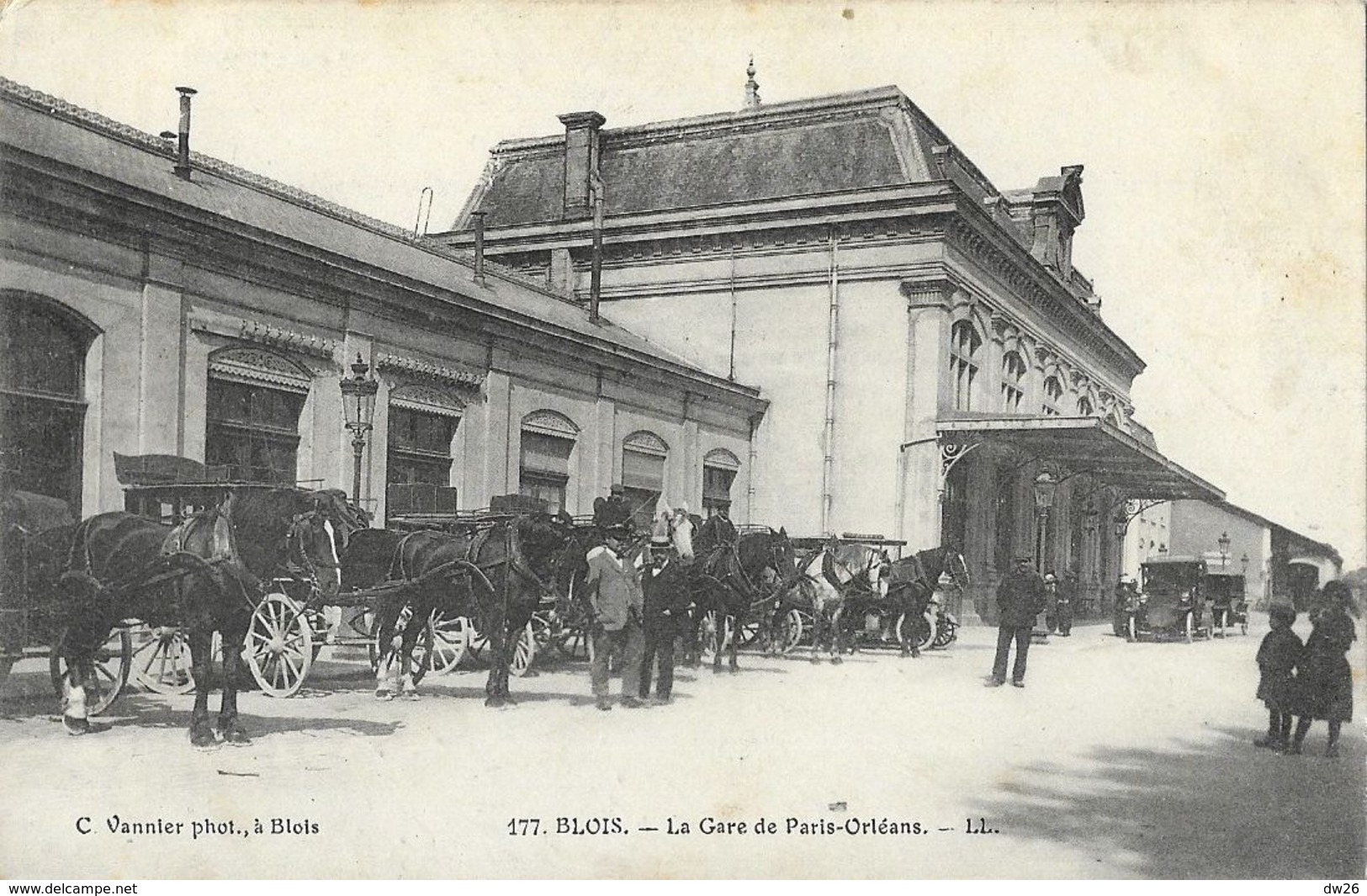 Blois - La Gare De Paris-Orléans - Calèches - Edition C. Vannier - Gares - Sans Trains