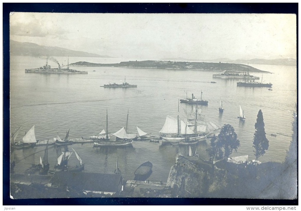 Cpa Carte Photo De Grèce Corfou - L' Ile De Vido  -- Cuirassé Voltaire Au Fond Avec Ses 5 Cheminées    JIP8 - Grecia