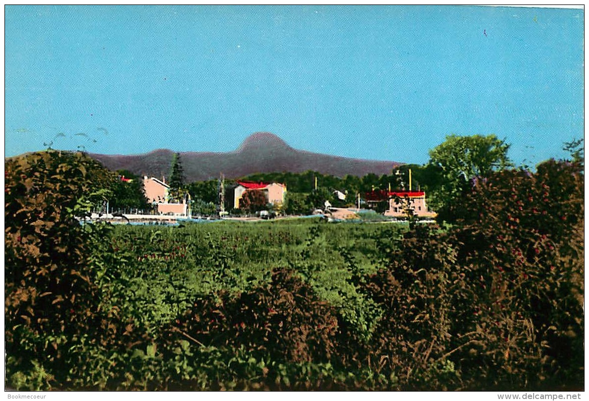 13  DANS LA VILLE D'AUBAGNE  LE PIC DU GARLABAN - Aubagne