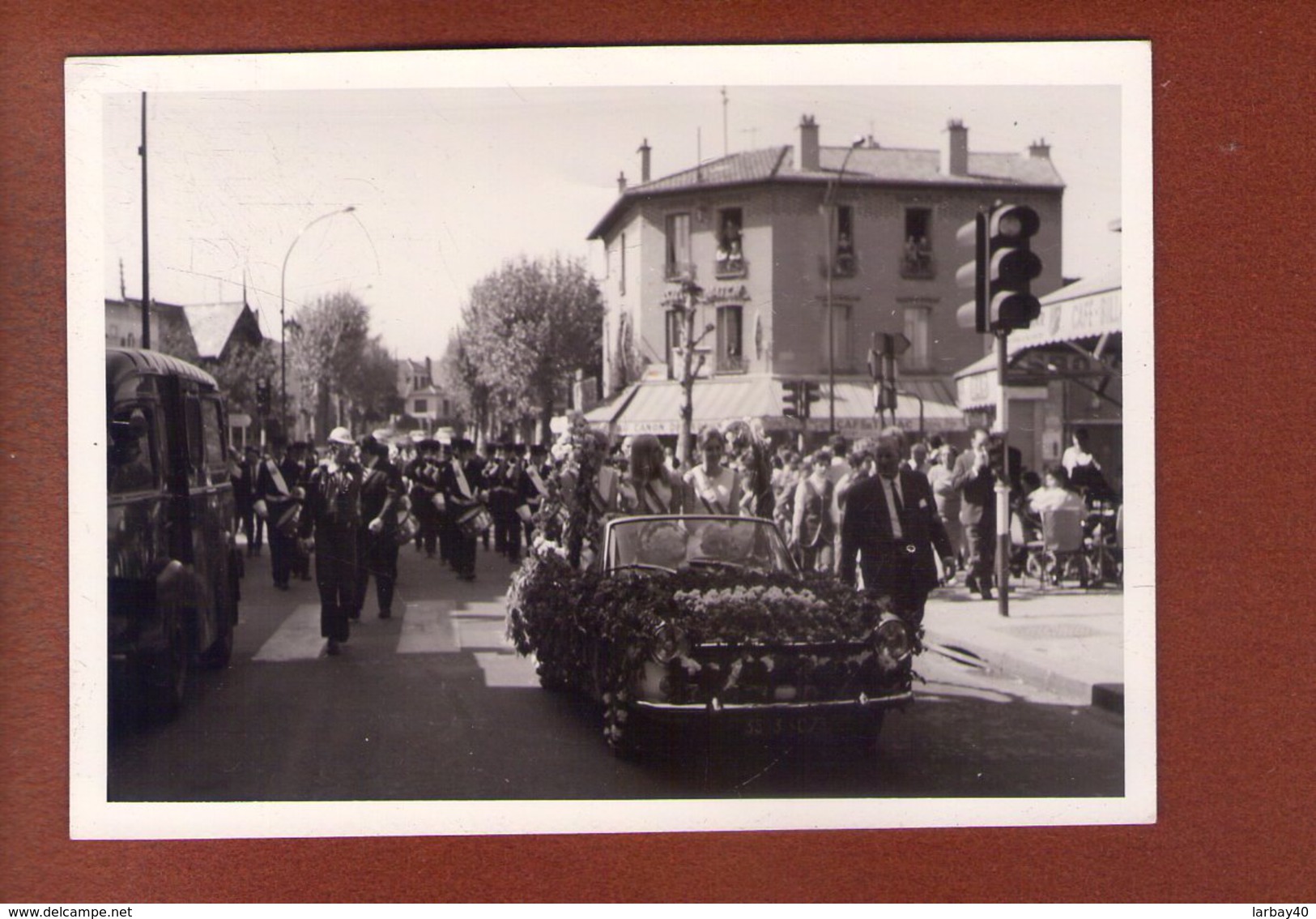 1 Photo 12,5 X 9 Cm Nogent Sur Marne Fete Du Petit Vin Blanc - Lieux