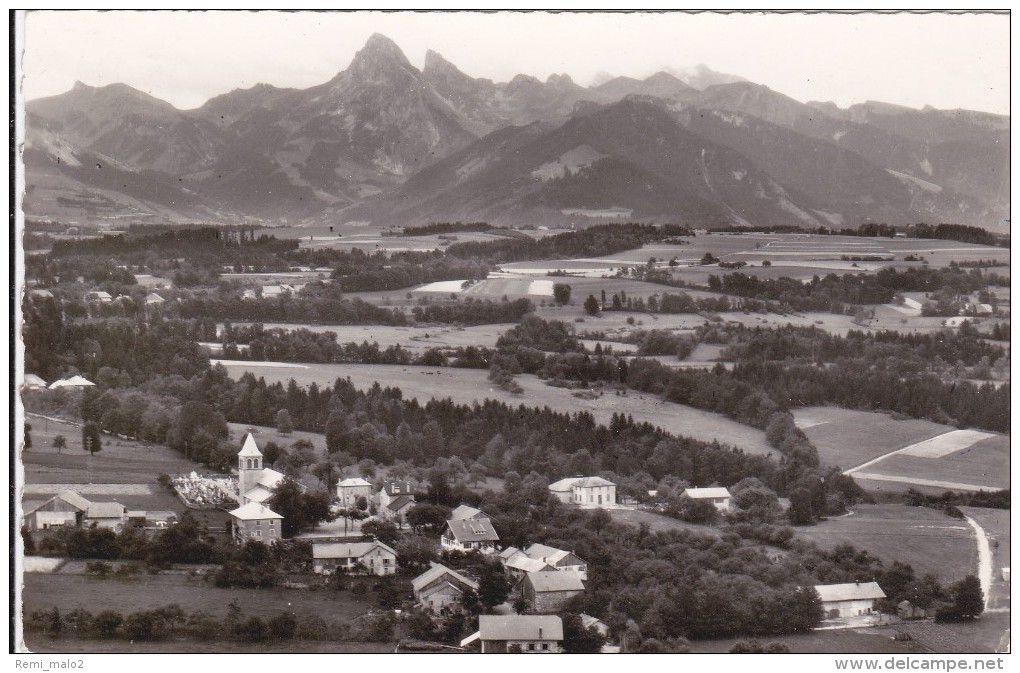 CARTE POSTALE     FETERNES 74  Vue Générale Aérienne - Autres & Non Classés