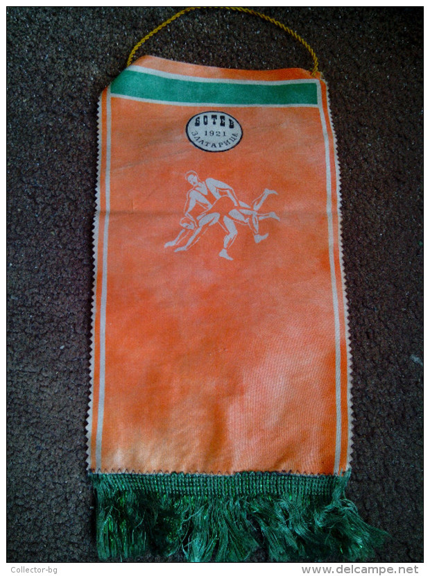 ULTRA RARE FLAG WRESTING CLUB BOTEV ZLATARICA 1921 BULGARIA  USED - Abbigliamento, Souvenirs & Varie