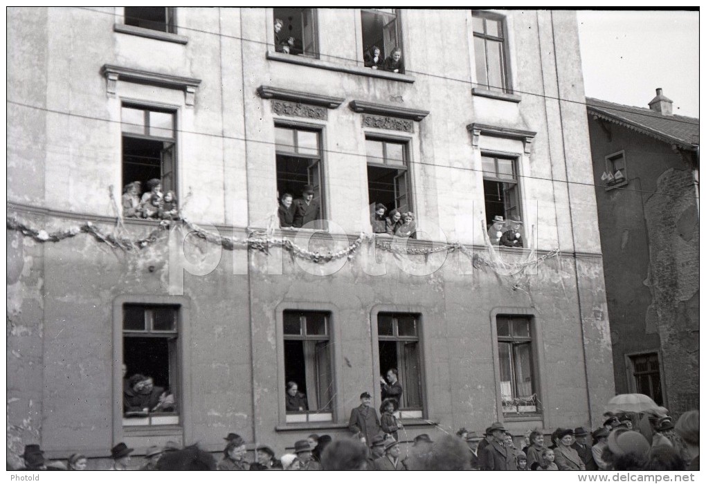 1951 CORSO PARADE FESTZUG OFFENBACH AM MAIN GERMANY DEUTSCHLAND ORIGINAL AMATEUR 35mm NEGATIVE NOT PHOTO NO FOTO BILD - Autres & Non Classés