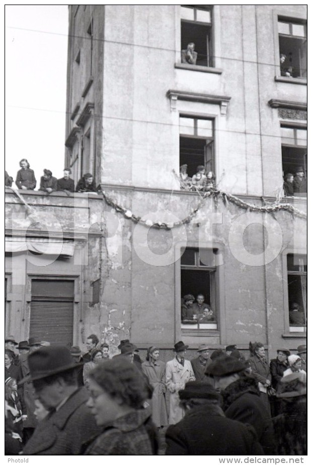 1951 CORSO PARADE FESTZUG OFFENBACH AM MAIN GERMANY DEUTSCHLAND ORIGINAL AMATEUR 35mm NEGATIVE NOT PHOTO NO FOTO BILD - Autres & Non Classés