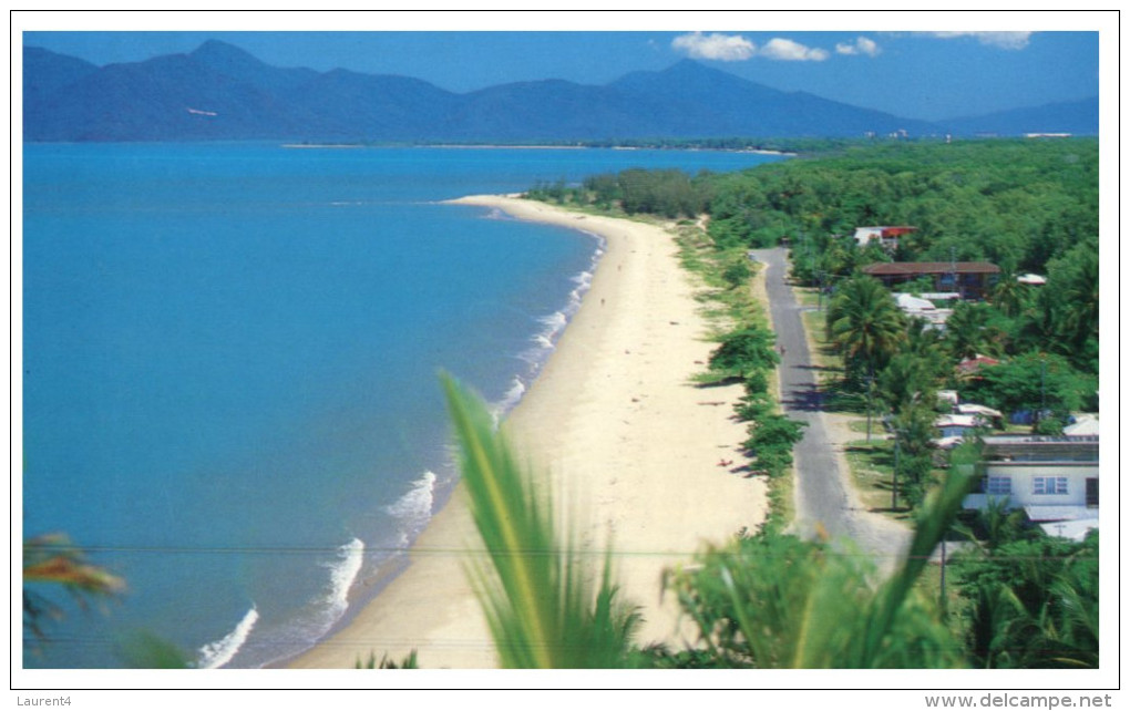 (006) Australia - QLD - Knob Beach (with Stamp At Back Of Postcard) - Cairns