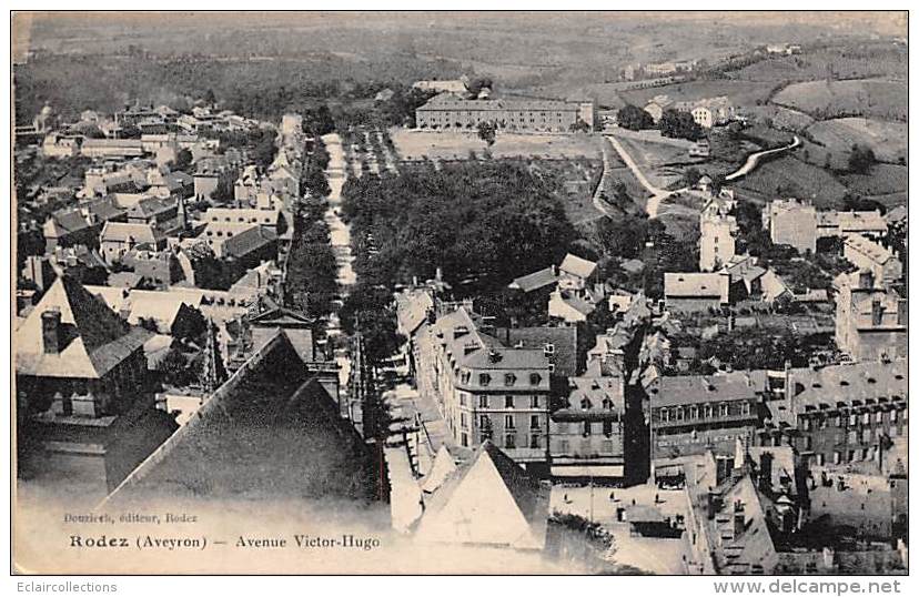 Rodez       12       Vue Sur L'Avenue Victor-Hugo - Rodez