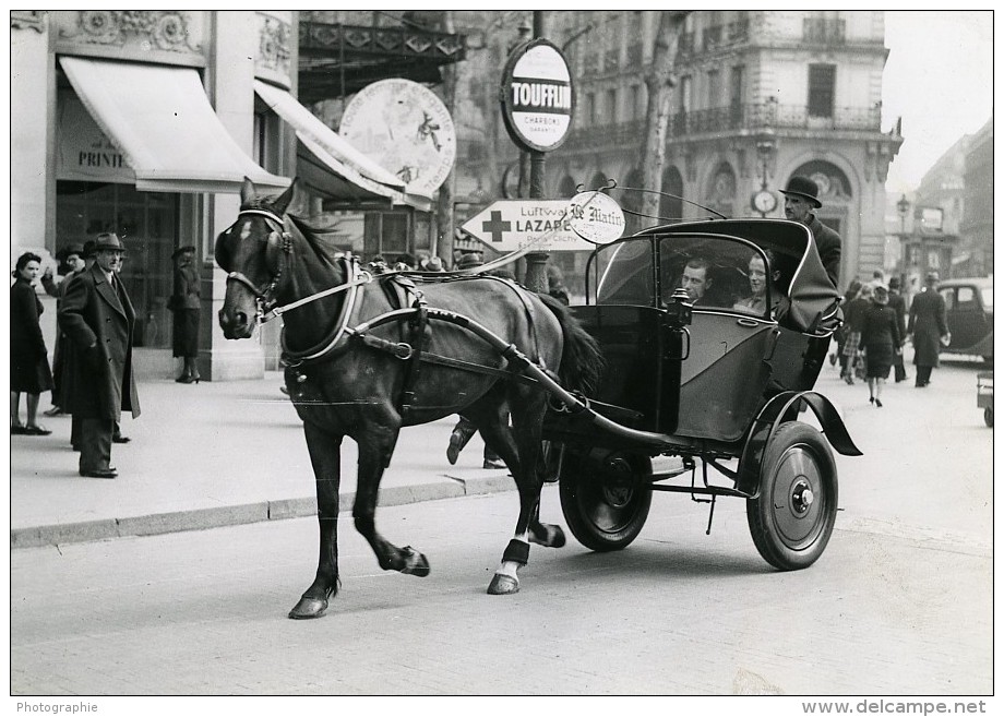 France Paris Transports Urbain Taxi Fiacre A Cheval Journal Le Matin Ancienne Photo Aubry 1941 - Automobili