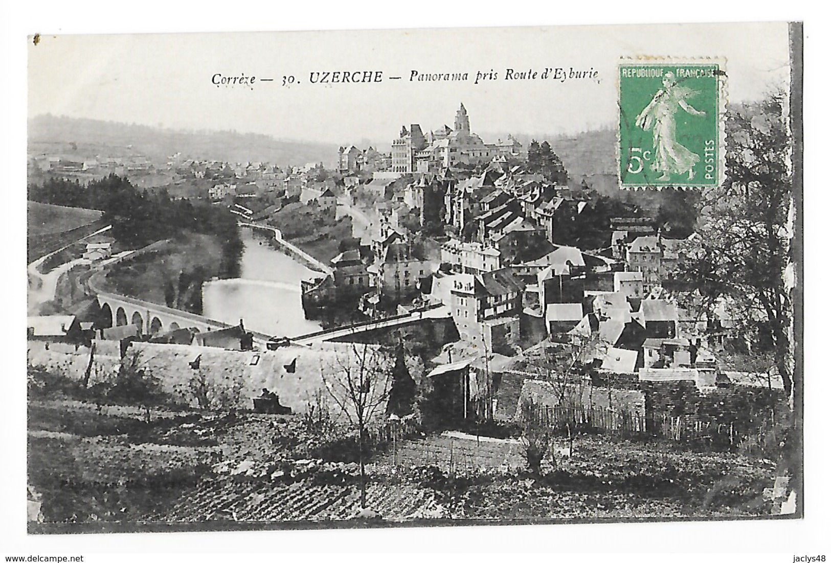 UZERCHE  (cpa 19)  Panorama Pris Route D'Eyburie -      - L 1 - Uzerche