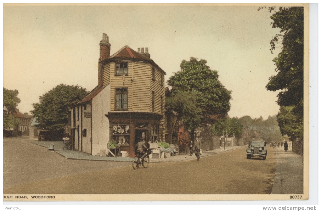 ROYAUME UNI - ENGLAND - WOODFORD - High Road - Northamptonshire