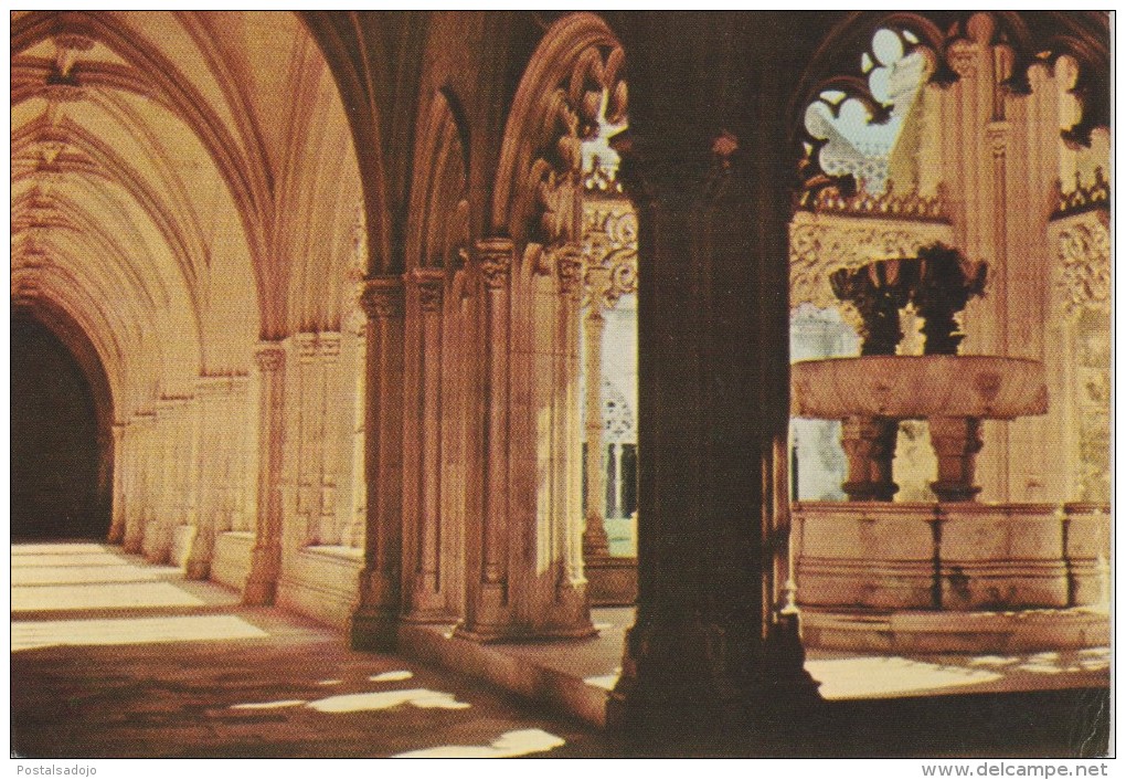 (PT271) BATALHA. CLAUSTRO E LAVABO. CLOITRE - Leiria